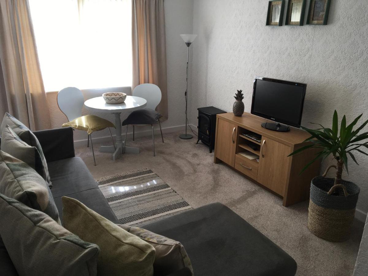 Mode - The Old School House Apartment Lytham St Annes Bagian luar foto