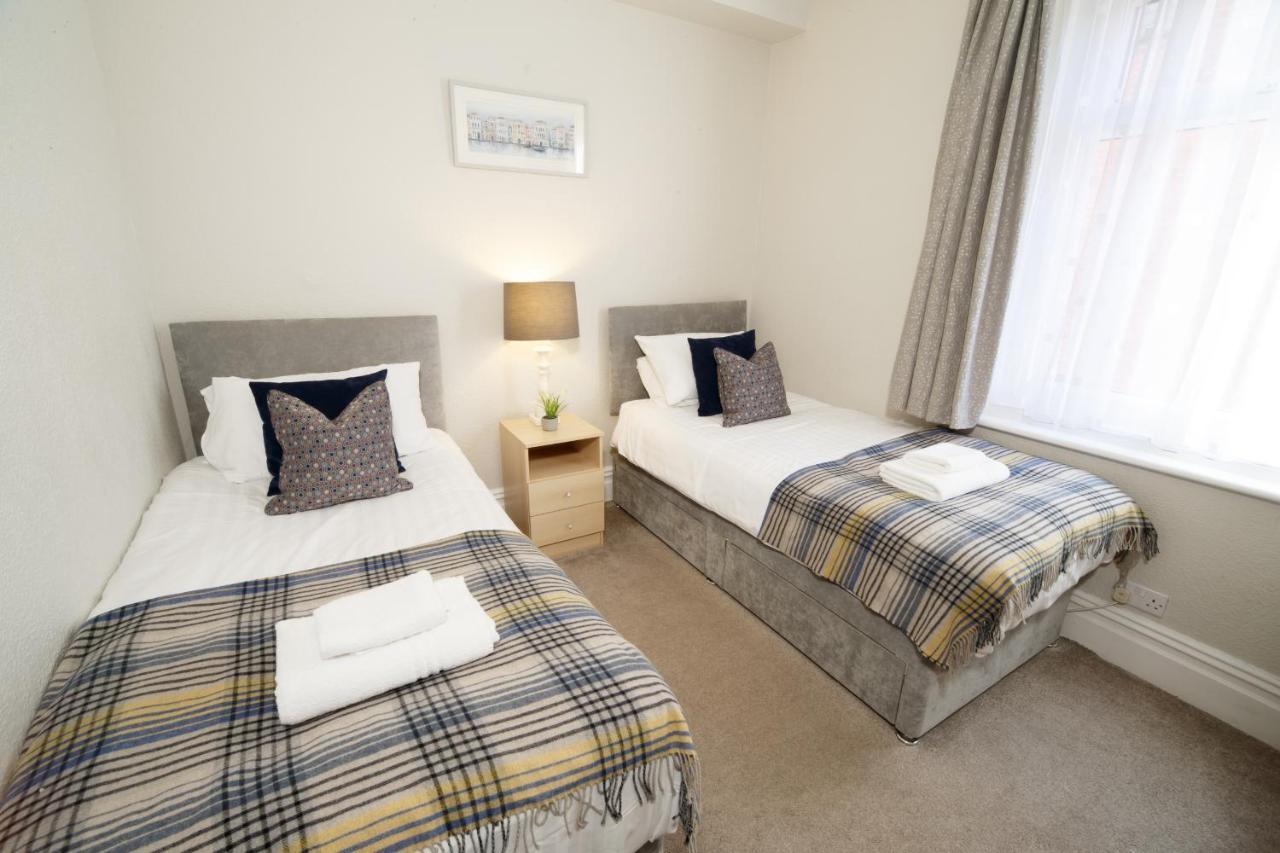 Mode - The Old School House Apartment Lytham St Annes Bagian luar foto