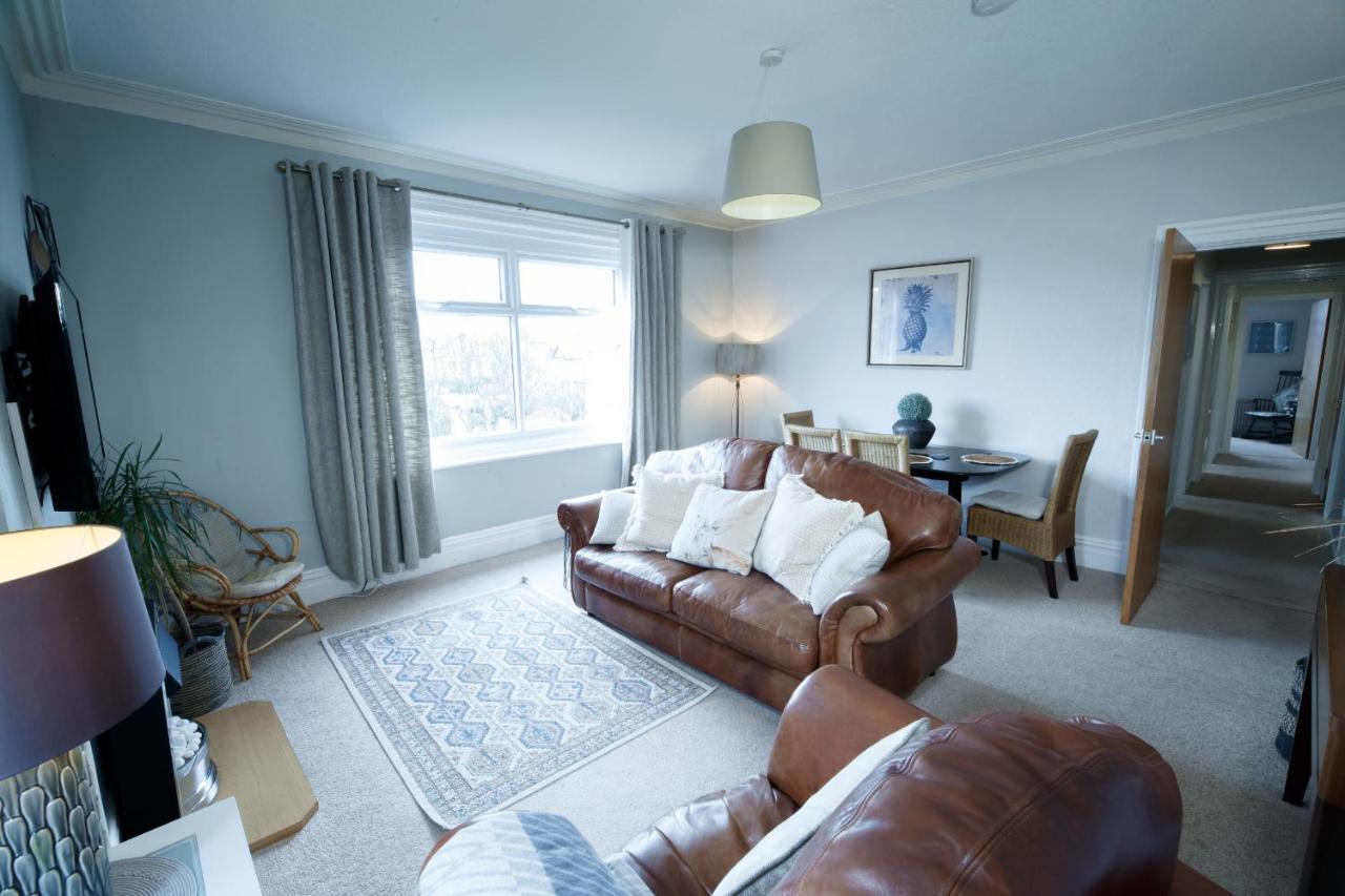 Mode - The Old School House Apartment Lytham St Annes Bagian luar foto